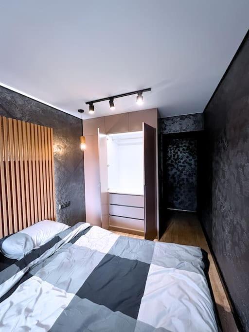 Black Pearl Luxury Apartment Βέντσπιλς Εξωτερικό φωτογραφία