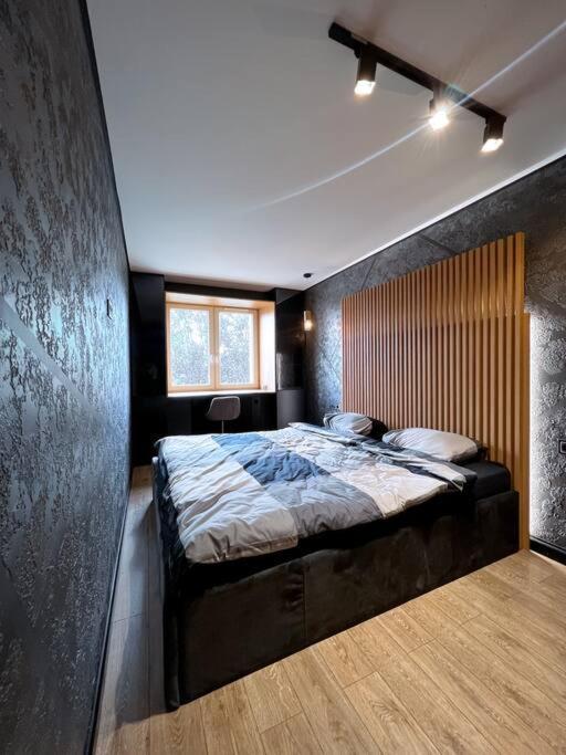 Black Pearl Luxury Apartment Βέντσπιλς Εξωτερικό φωτογραφία